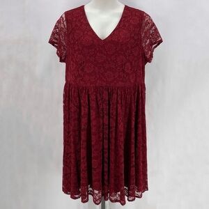 Torrid maroon lace dress